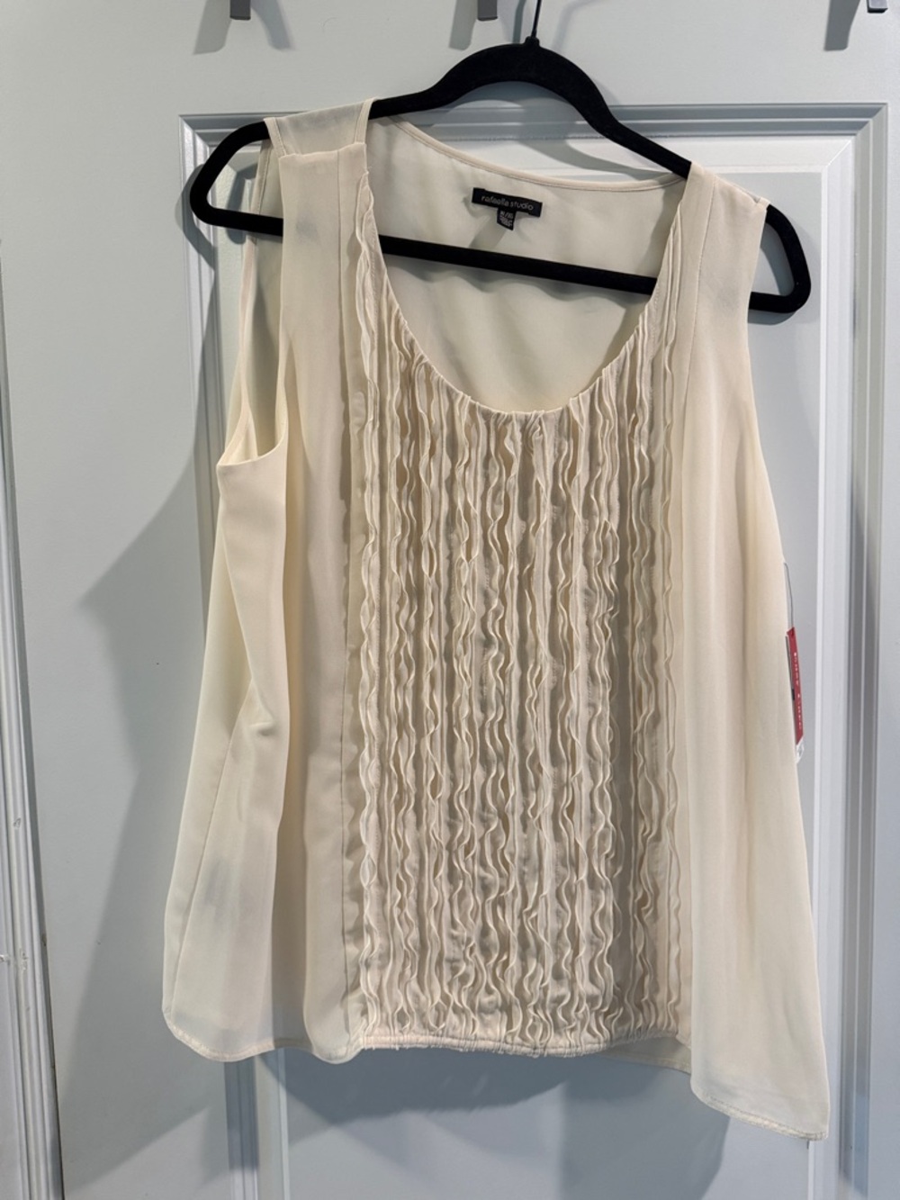 Rafaella Cream Ruffle-Front Sleeveless Camisole